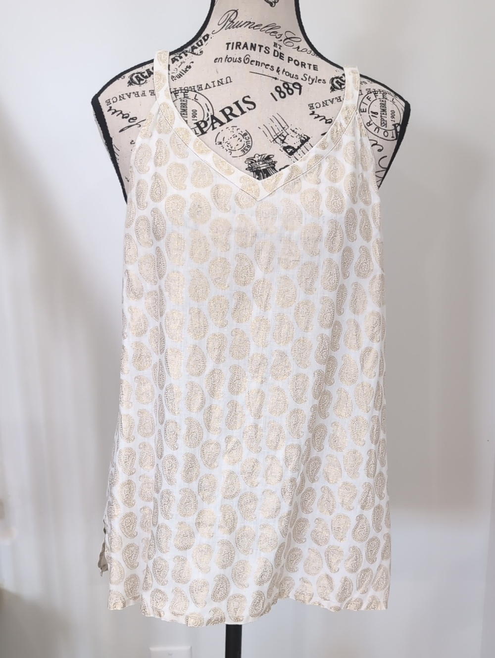 SAINT TROPEZ WEST | Women's Ivory/Gold Paisley V-Neck 100% Linen Top